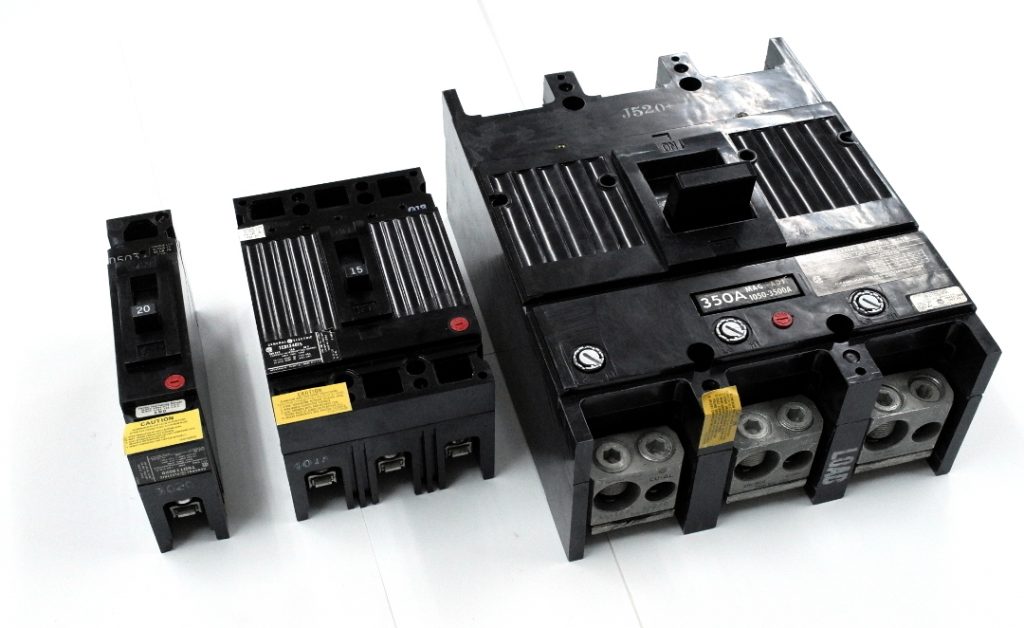 General Electric (GE) Molded Case Circuit Breaker (MCCB)
